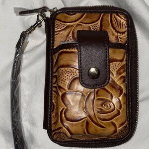 Wristlet Wallet with Cell Phone/Cigarette Holder